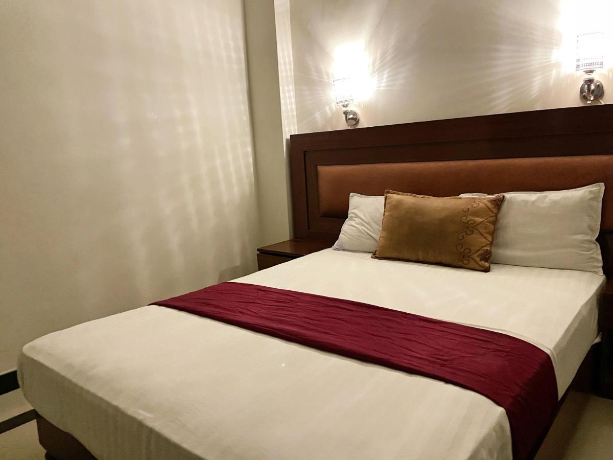 Hotel Multan Extérieur photo