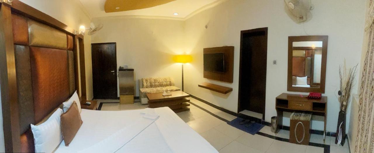 Hotel Multan Extérieur photo