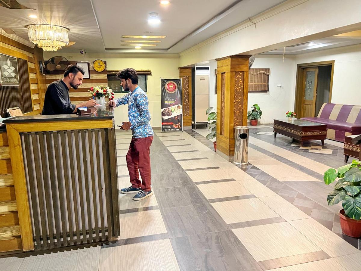 Hotel Multan Extérieur photo
