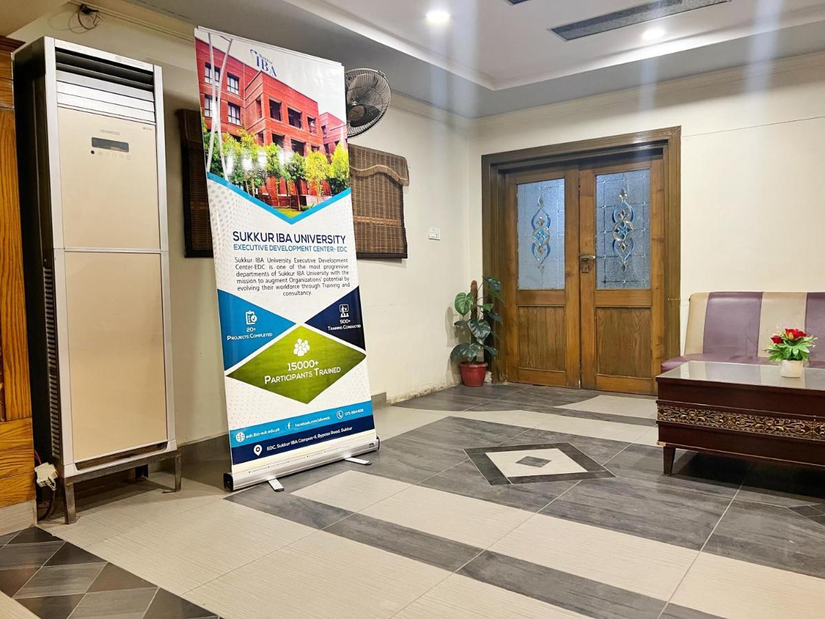 Hotel Multan Extérieur photo