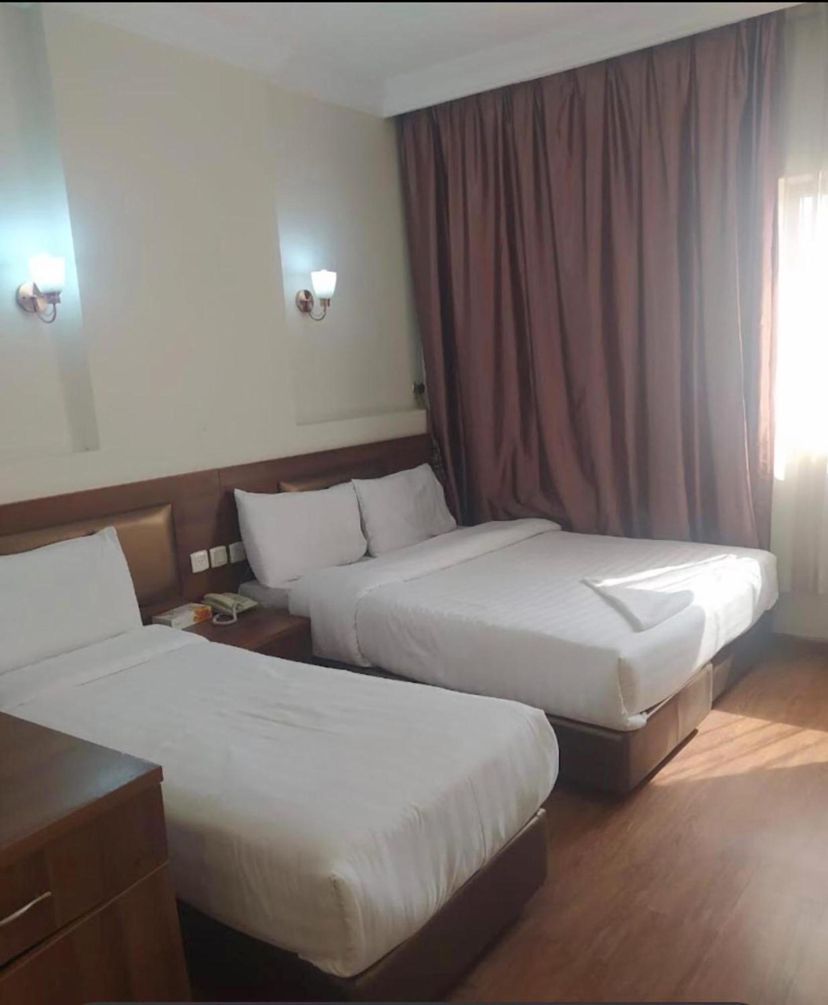 Hotel Multan Extérieur photo