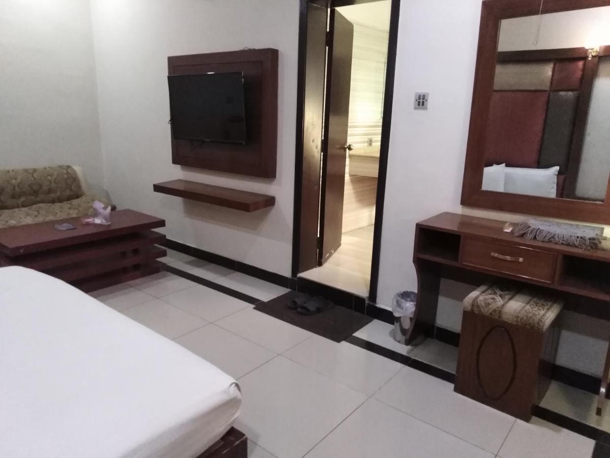 Hotel Multan Extérieur photo