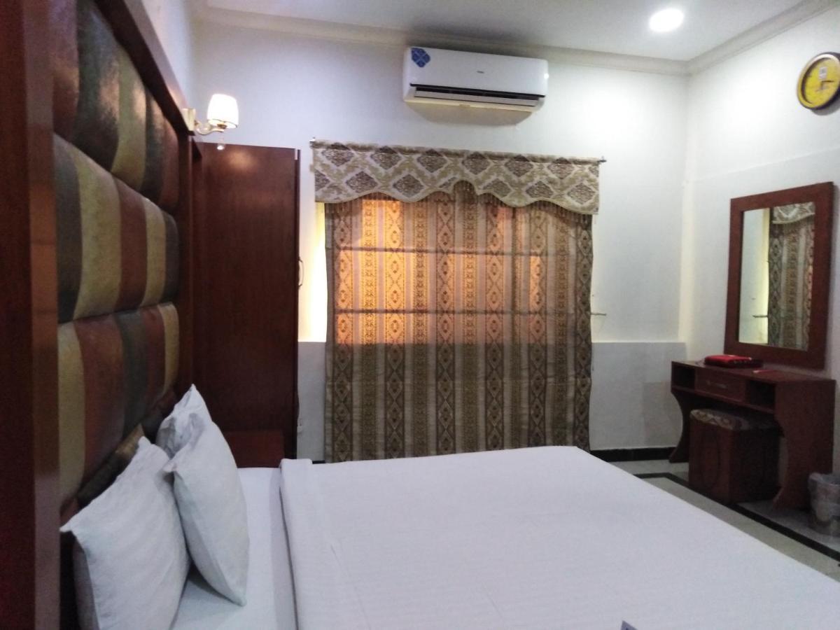 Hotel Multan Extérieur photo