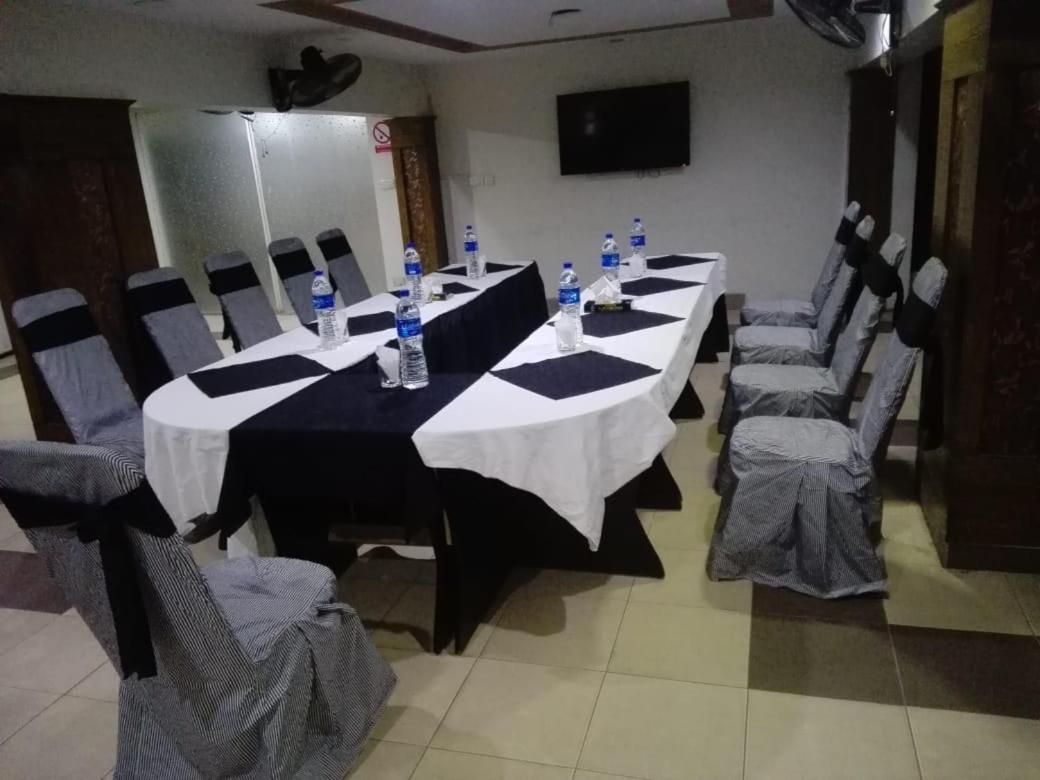 Hotel Multan Extérieur photo